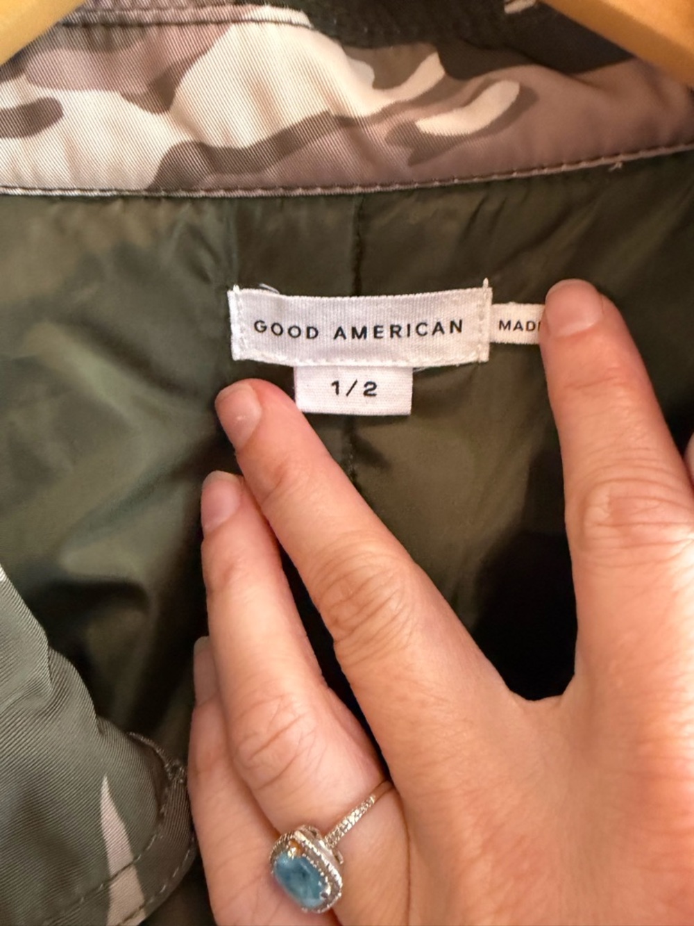 Good American Camo Trucker Puffer Jacket Green Pink - Picture 5 of 6